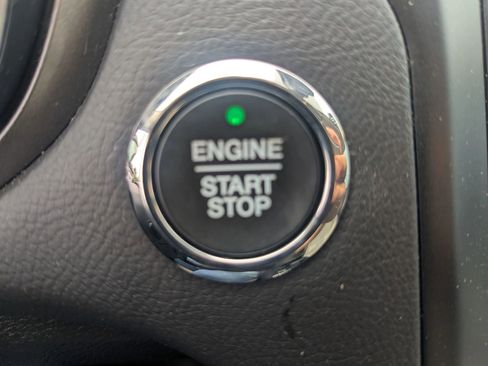 Used 2019 Ford Fusion SE w/ Equipment Group 151A image 12