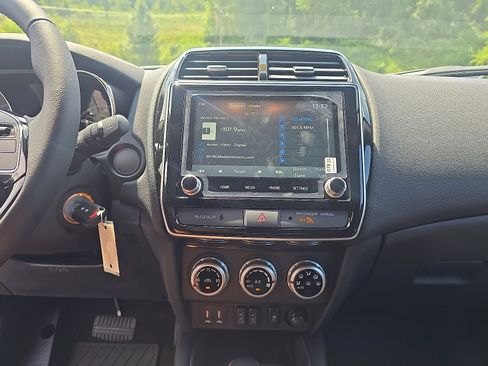 New 2025 Mitsubishi Outlander Sport AWD image 19