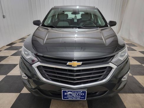 Used 2018 Chevrolet Equinox LS image 3