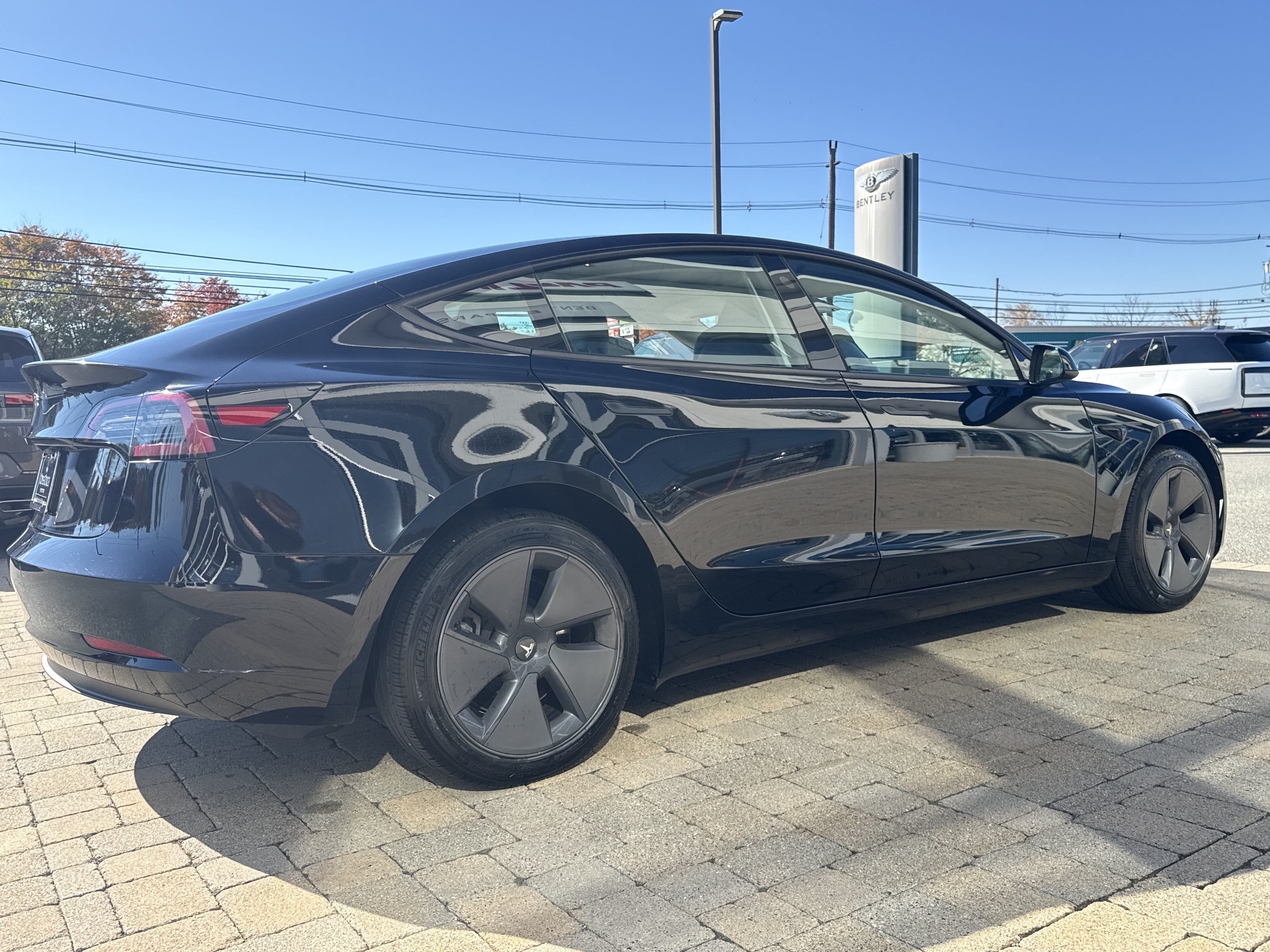 Used 2023 Tesla Model 3 Standard Range RWD image 31