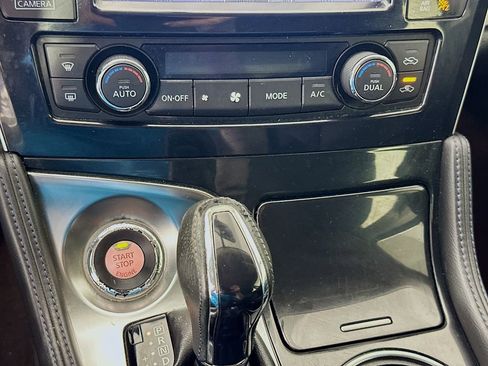 Used 2017 Nissan Maxima 3.5 S image 16