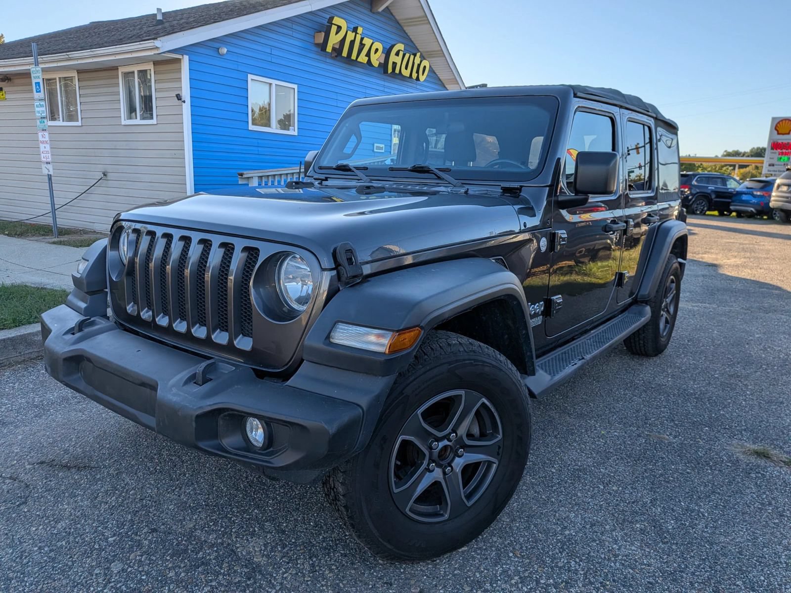 Used 2018 Jeep Wrangler Unlimited Sport S AWD/4WD image 2