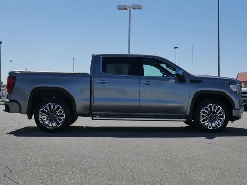 Used 2025 GMC Sierra 1500 Denali Ultimate AWD/4WD image 12