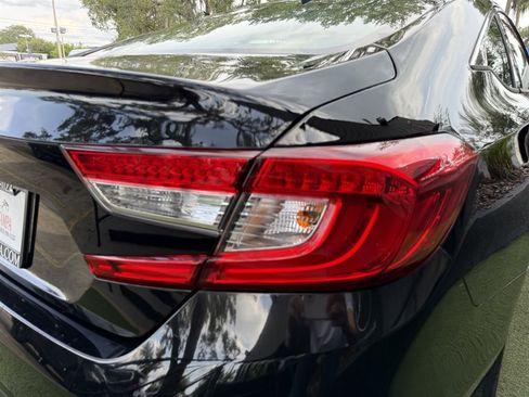 Used 2021 Honda Accord LX image 11