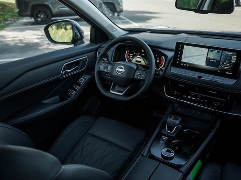 New 2026 Nissan Rogue Platinum w/ Platinum Premium Package image 15