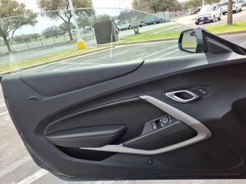 Used 2021 Chevrolet Camaro LT image 29