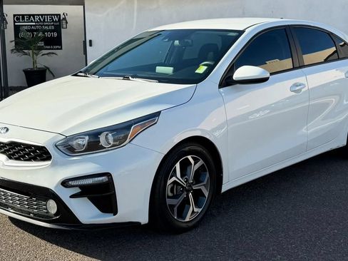 Used 2021 Kia Forte LXS FWD image 1