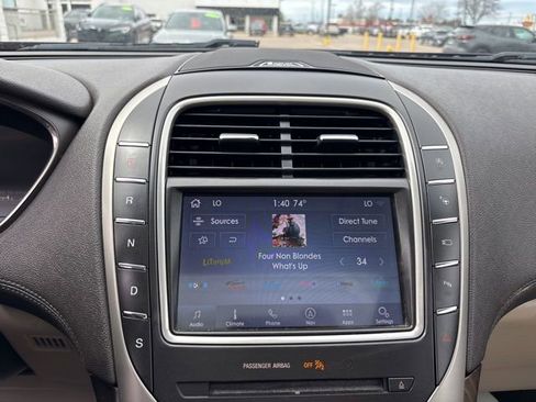 Used 2020 Lincoln Nautilus Reserve w/ Equipment Group 201A image 21