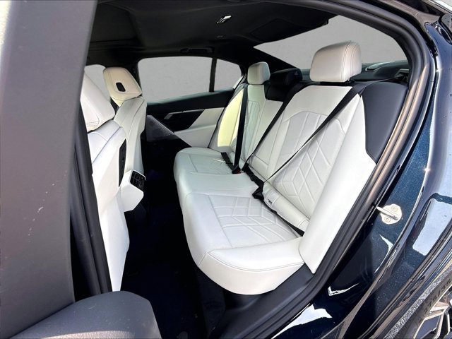 Used 2026 BMW 530i w/ M Sport Package RWD image 28