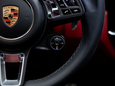 Used 2023 Porsche Cayenne Turbo image 44