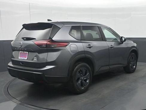 Used 2026 Nissan Rogue SV FWD image 7