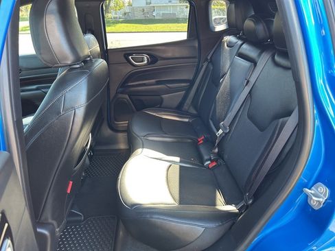 Used 2024 Jeep Compass Trailhawk w/ Trailhawk Convenience Group image 11