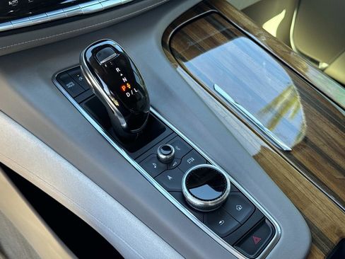 Certified 2024 Cadillac Escalade Sport Platinum image 27