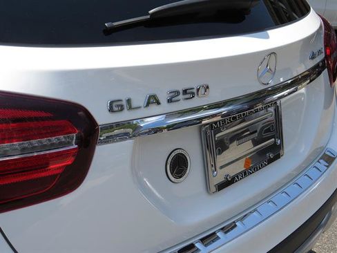 Certified 2020 Mercedes-Benz GLA 250 4MATIC image 30