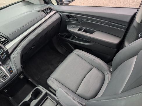 Used 2022 Honda Odyssey EX-L image 11