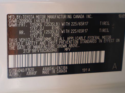 Used 2025 Toyota RAV4 LE AWD/4WD image 26