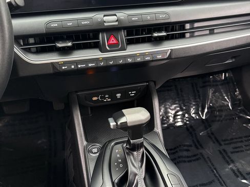 Used 2025 Kia K4 FWD image 14