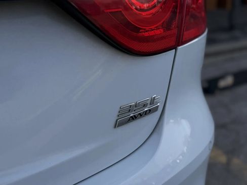 Used 2016 Jaguar XF Prestige image 41