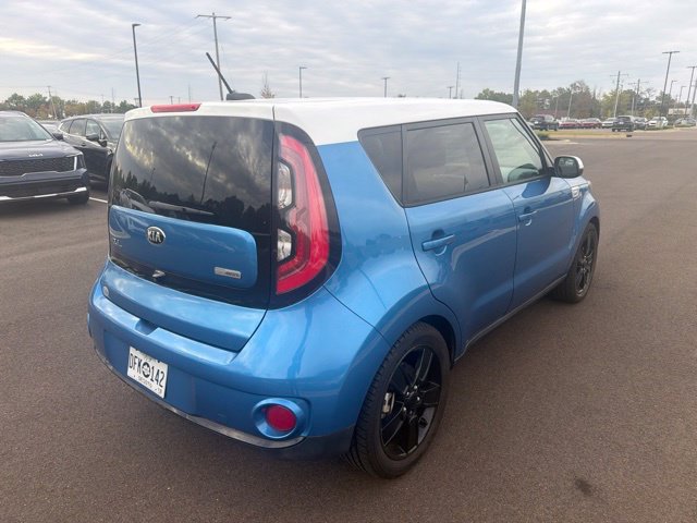 Used 2017 Kia Soul EV FWD image 6