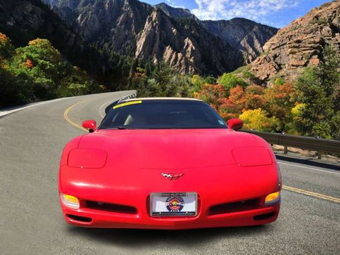 Used 1998 Chevrolet Corvette Convertible w/ Memory Pkg RWD image 6