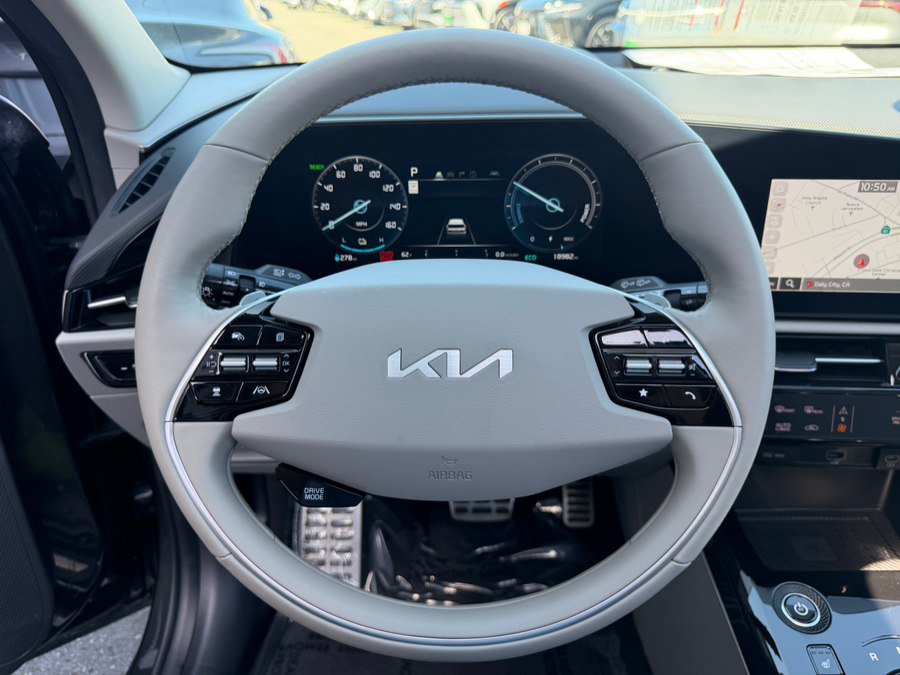 Used 2024 Kia Niro Wave FWD image 13