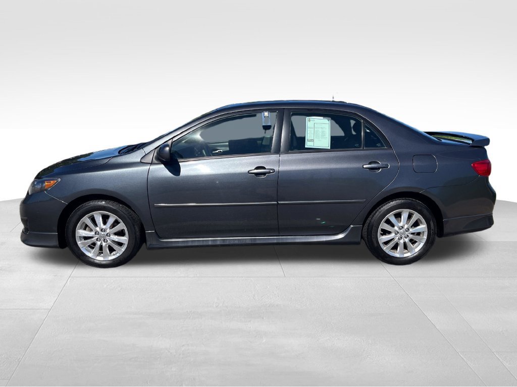 Used 2009 Toyota Corolla S w/ Sport Pkg FWD image 2