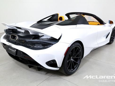 New 2026 McLaren 750S Spider image 10