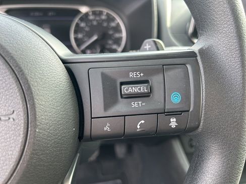 Used 2024 Nissan Rogue SV image 21