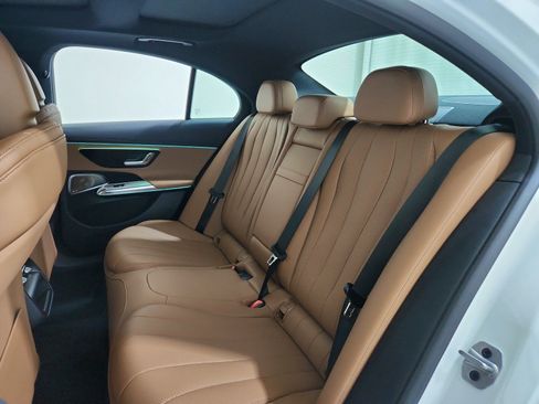 Certified 2026 Mercedes-Benz E 350 4MATIC Sedan image 18