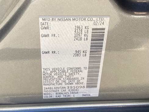 Used 2024 Nissan Altima 2.5 SV image 32