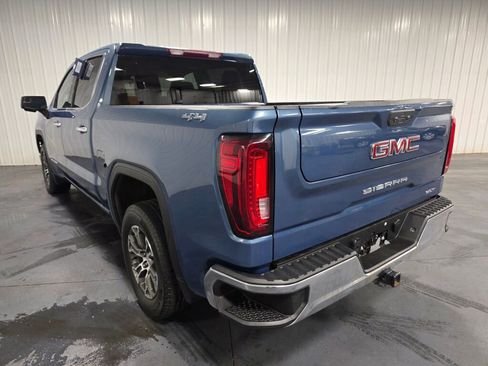 Used 2024 GMC Sierra 1500 SLT image 3