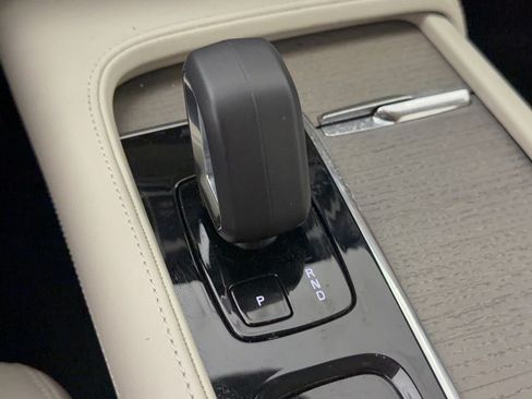 Used 2025 Volvo S90 B6 Plus AWD/4WD image 21