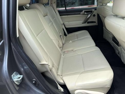 Used 2021 Lexus GX 460 Luxury w/ Off Road Package AWD/4WD image 7