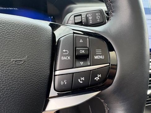 Certified 2023 Ford Explorer Platinum w/ Technology Package AWD/4WD image 22
