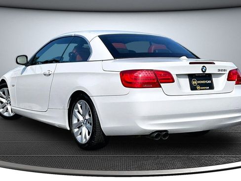 Used 2011 BMW 328i Convertible RWD image 4