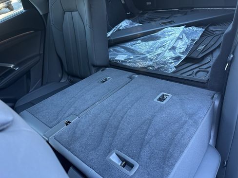 Used 2025 Audi Q5 Premium Plus w/ Premium Plus image 53