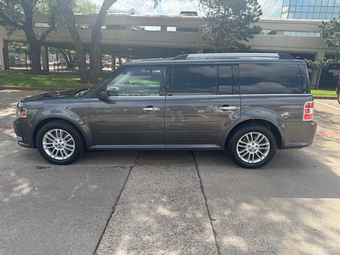 Used 2018 Ford Flex SEL w/ Class III Trailer Tow Package image 3