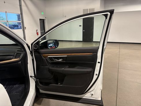 Used 2022 Honda CR-V Touring image 47