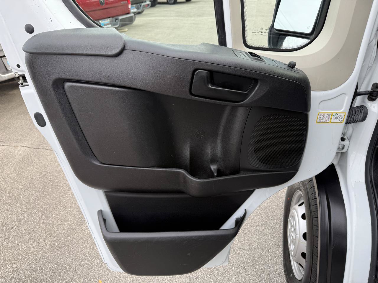 Used 2021 RAM ProMaster 3500 w/ Convenience Group FWD image 24