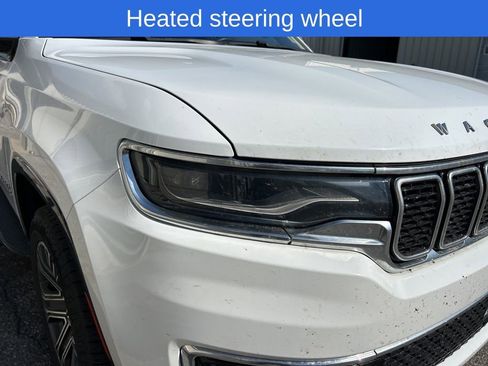 Used 2024 Jeep Wagoneer L Series II w/ Flexible Seating Group image 13