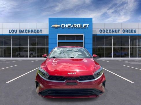 Used 2023 Kia Forte LXS FWD image 3