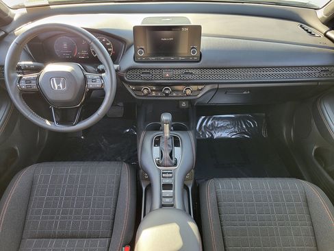 Certified 2025 Honda HR-V Sport image 10