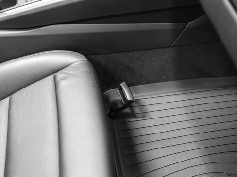 Used 2017 Porsche 911 Carrera S image 29