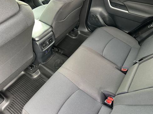 New 2025 Toyota RAV4 LE image 10