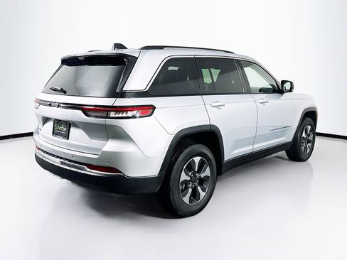 Used 2022 Jeep Grand Cherokee Limited 4xe w/ Luxury Tech Group II image 9