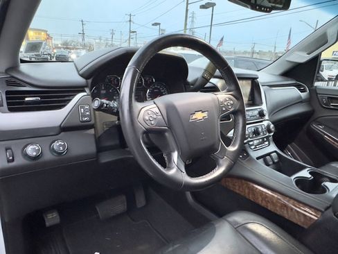 Used 2019 Chevrolet Tahoe LT image 10