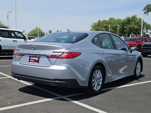 Used 2025 Toyota Camry LE FWD image 5