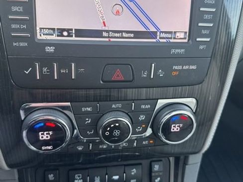 Used 2017 Chevrolet Traverse Premier image 11