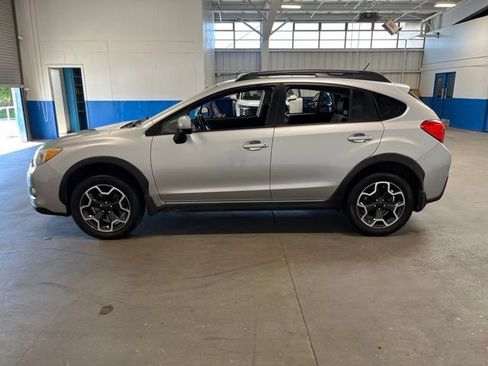 Used 2013 Subaru Crosstrek 2.0i Limited w/ Popular Pkg 2 AWD/4WD image 6