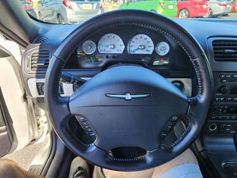 Used 2004 Ford Thunderbird image 10